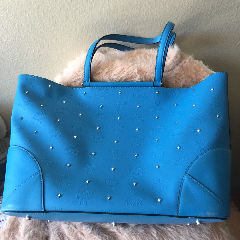 Additional Photos for MCM large Bag!